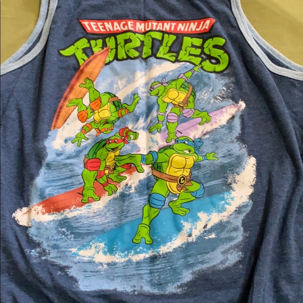 Teenage ninja turtles tank top; M - Picture 2 of 4